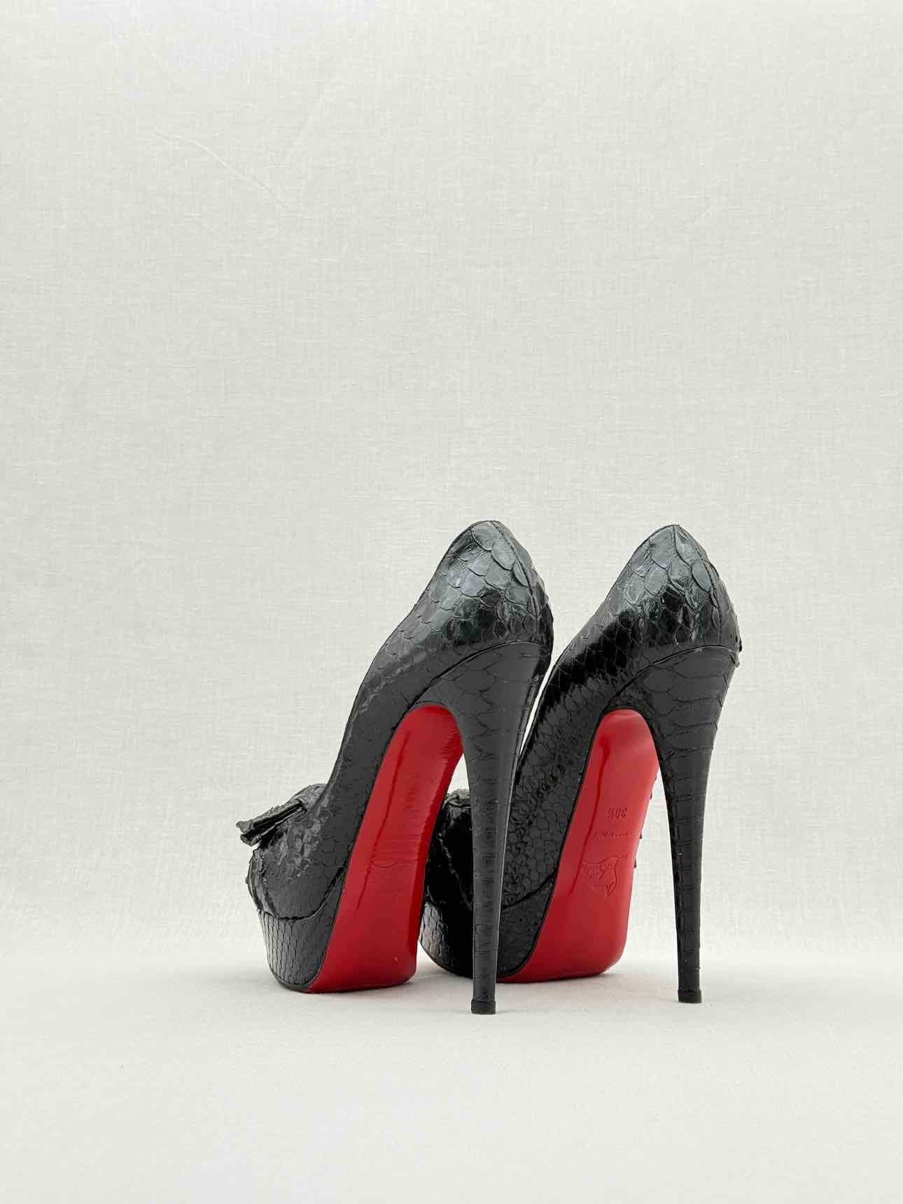 CHRISTIAN LOUBOUTIN Black Python Size EU 38.5 Pumps
