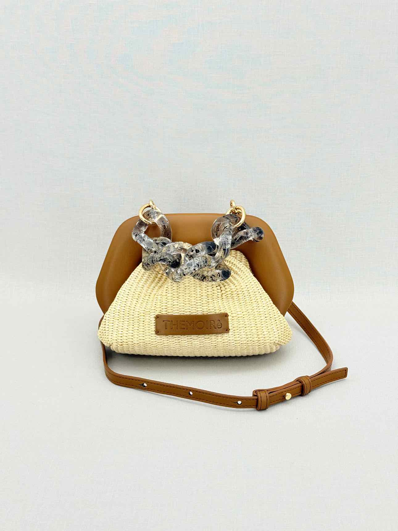 THEMOIRE Beige Clutch