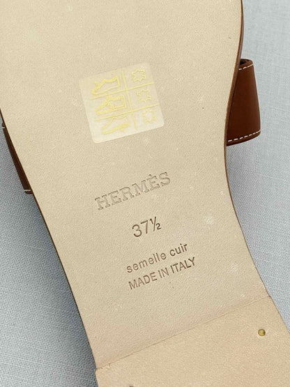 HERMES ORAN Gold Size EU 37.5 Sandals
