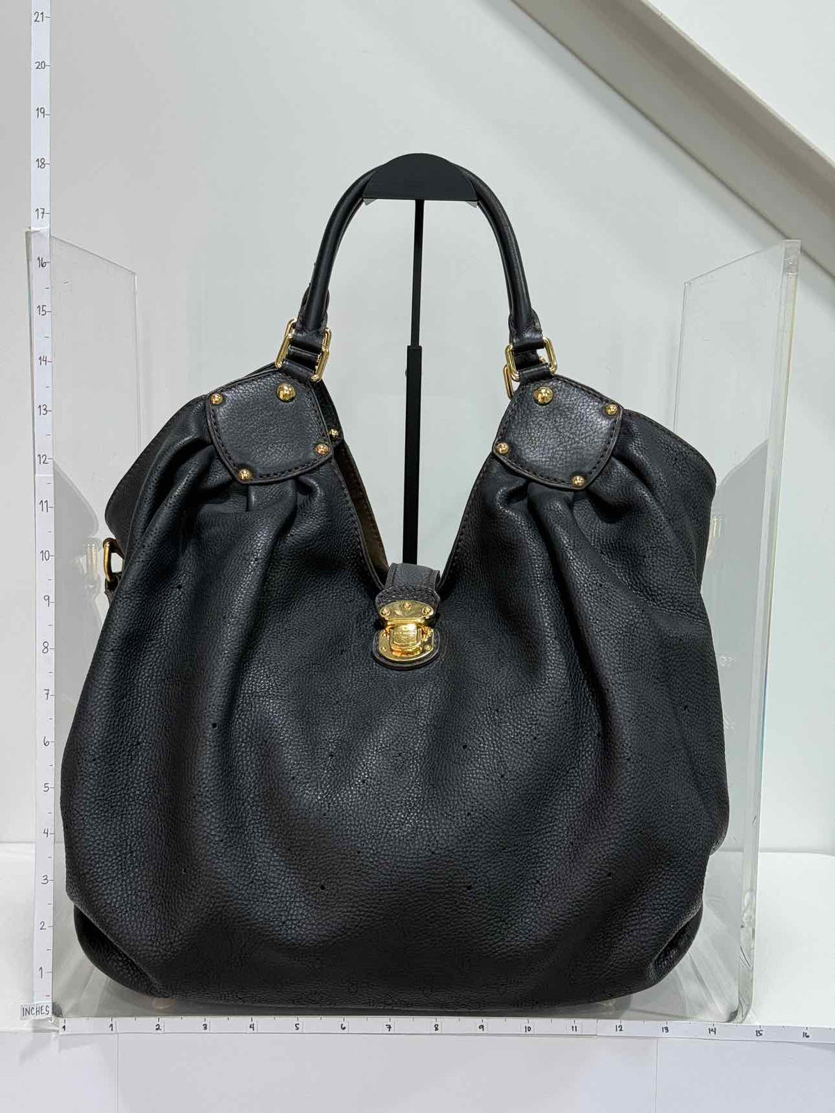 LOUIS VUITTON Mahina Black Monogram Hobo bag