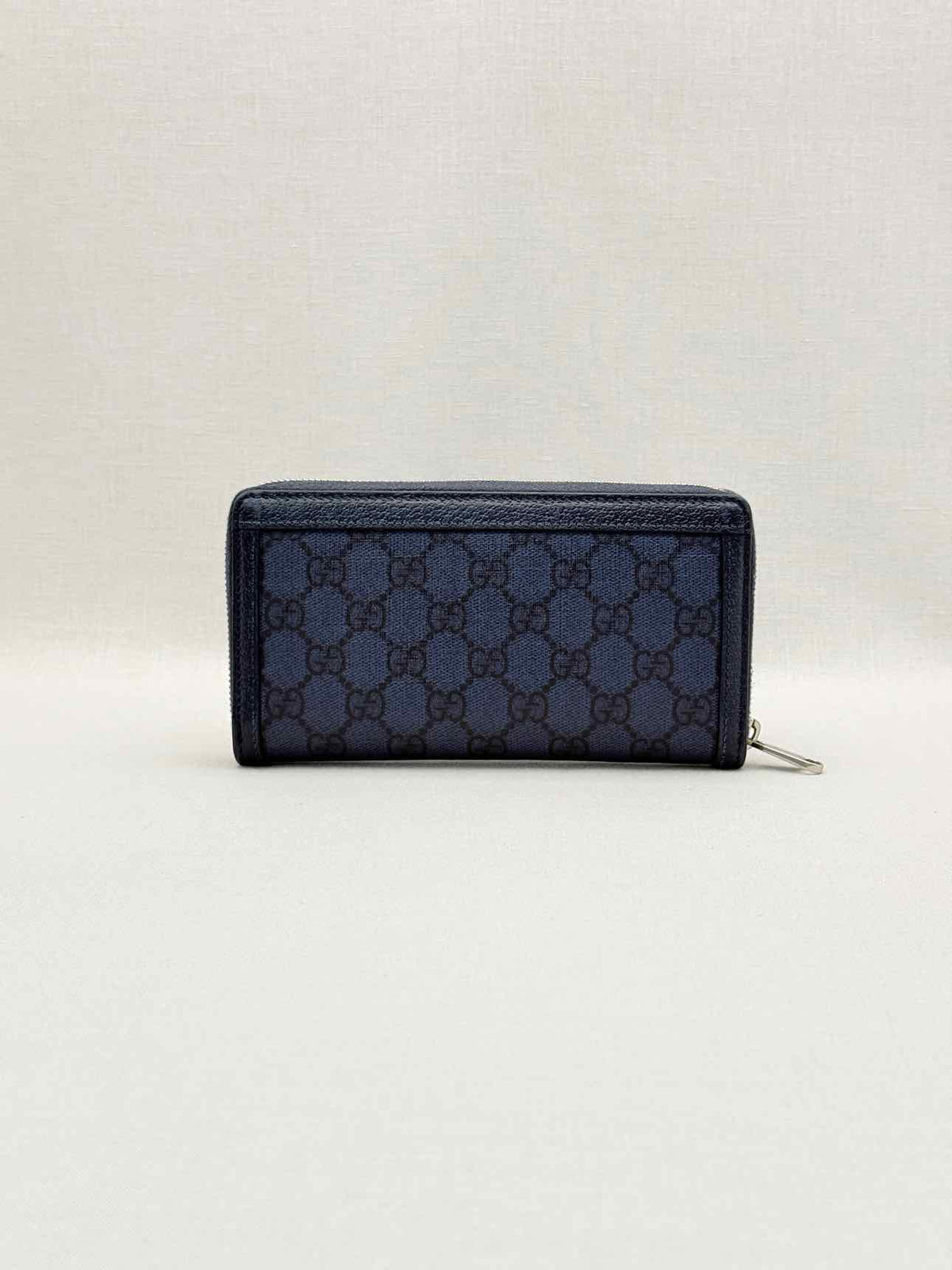 GUCCI Blue & Black GG Supreme Continental Wallet
