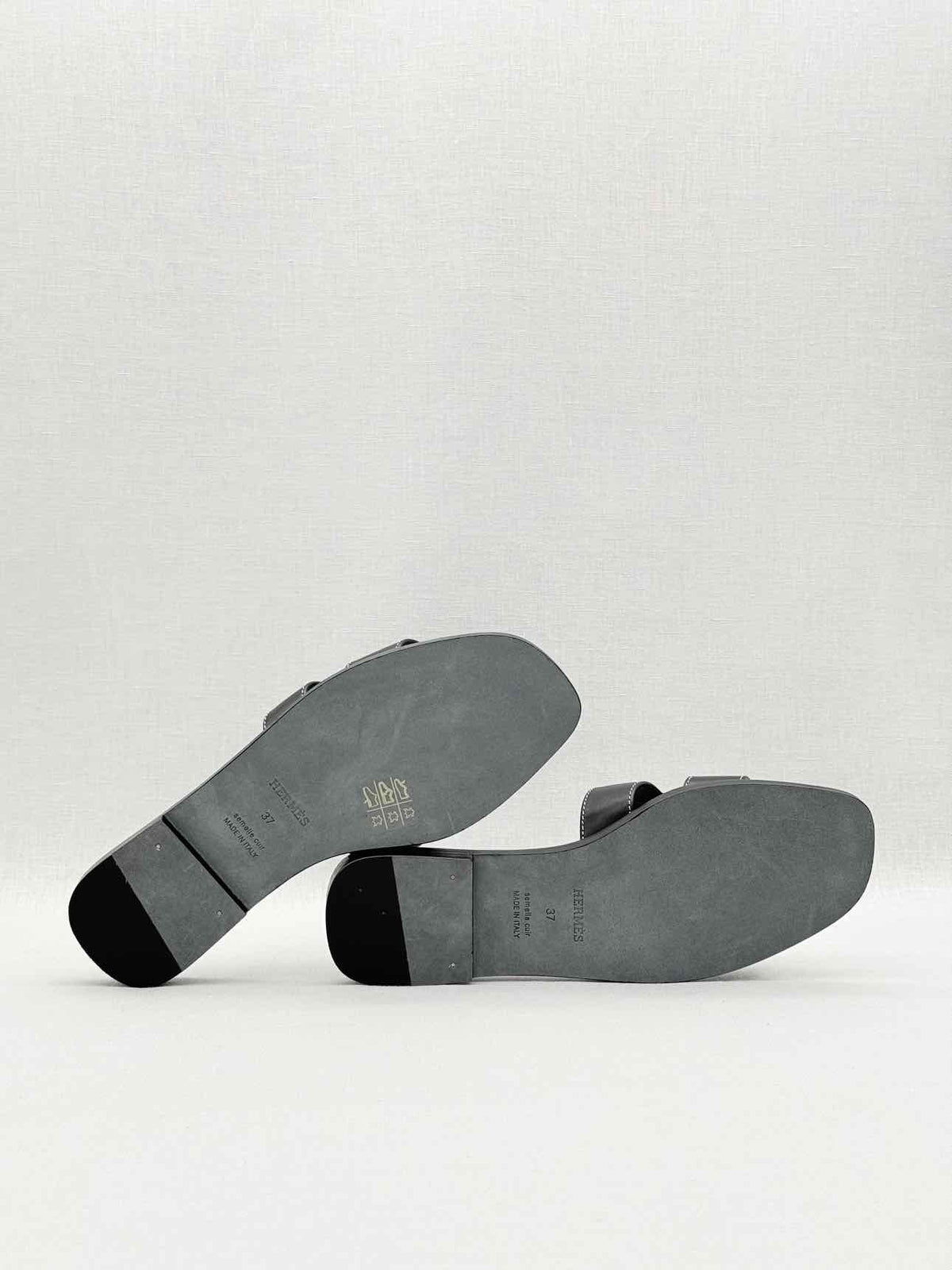 HERMES ORAN Noir Size EU 37 Sandals