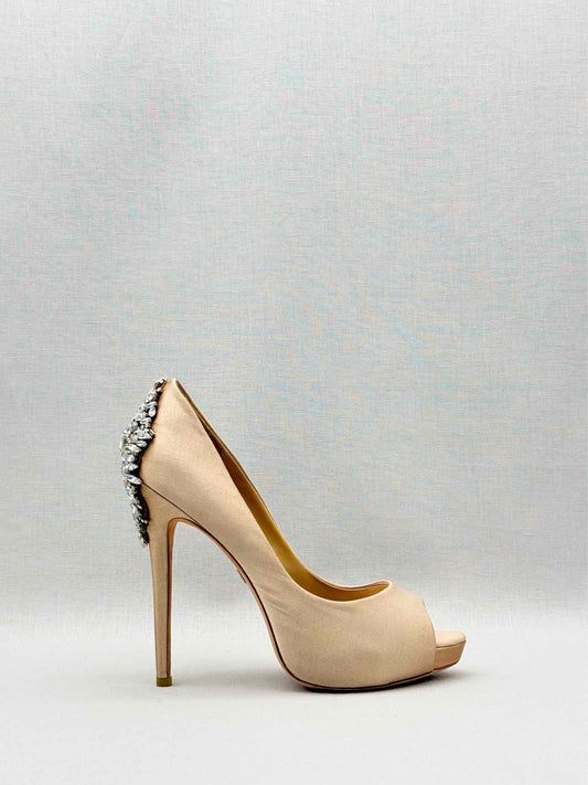 BADGLEY MISCHKA Beige Size EU 38.5 Pumps