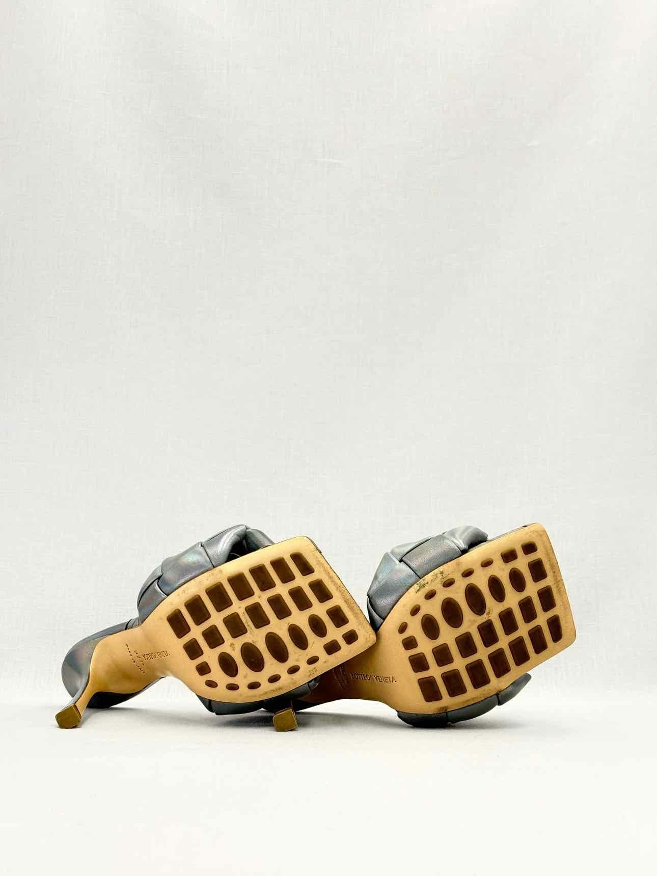 BOTTEGA VENETA Lido Metallic Grey Size EU 37.5 Mules