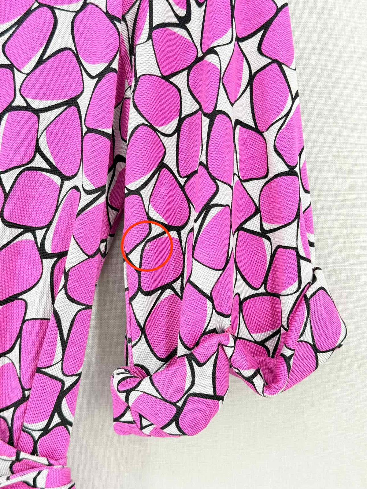 DIANE VON FURSTENBERG Wrap Pink Size US 8 Short Dress