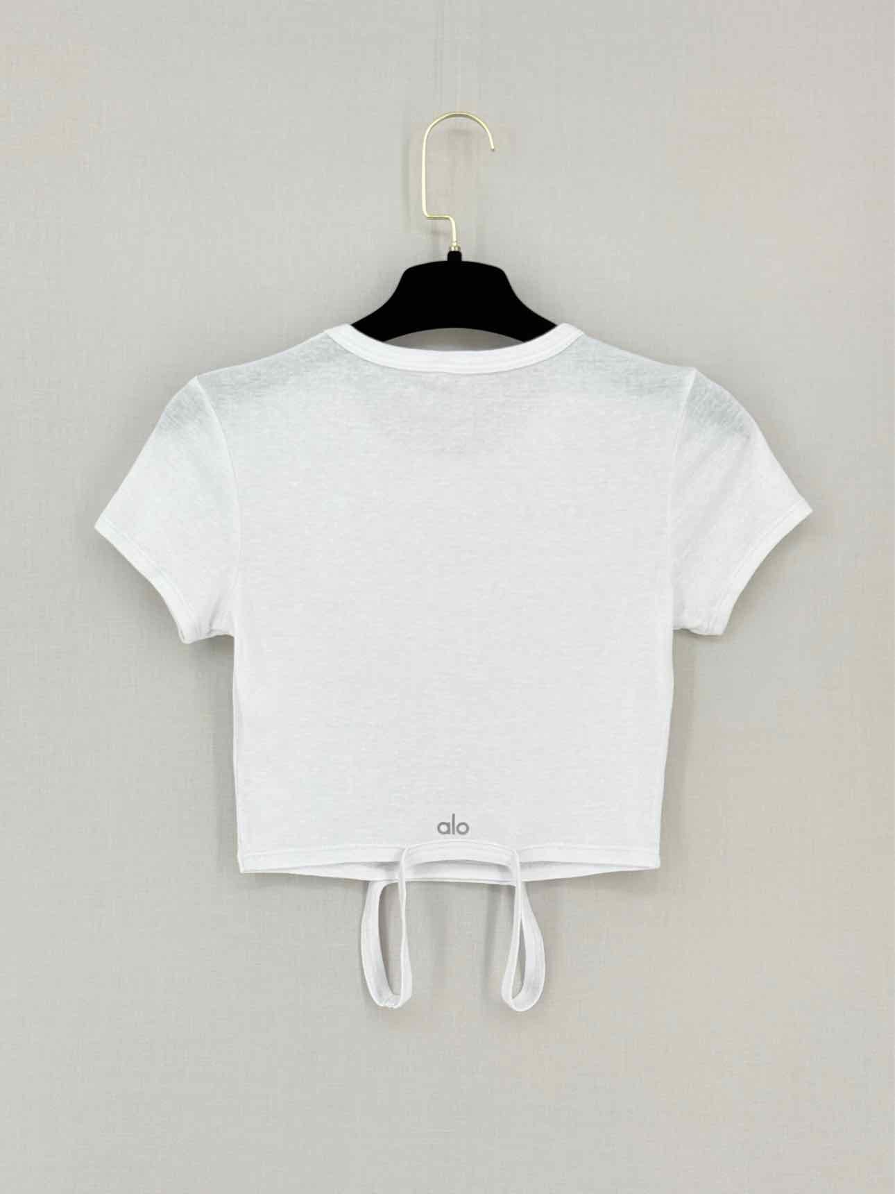 ALO Yoga White Size XSmall T-shirt