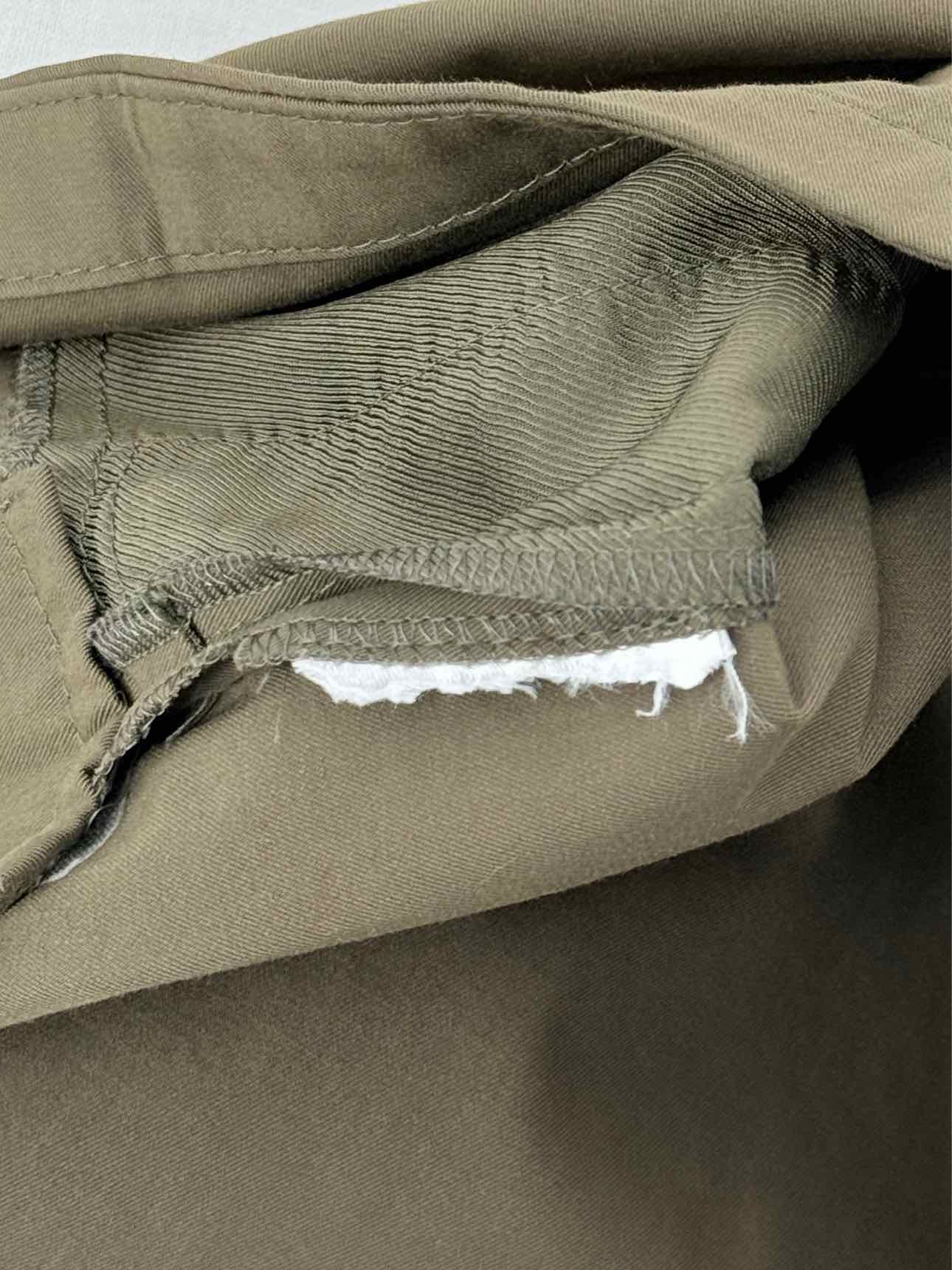 GUCCI Cargo Khaki Size US 2 Shorts