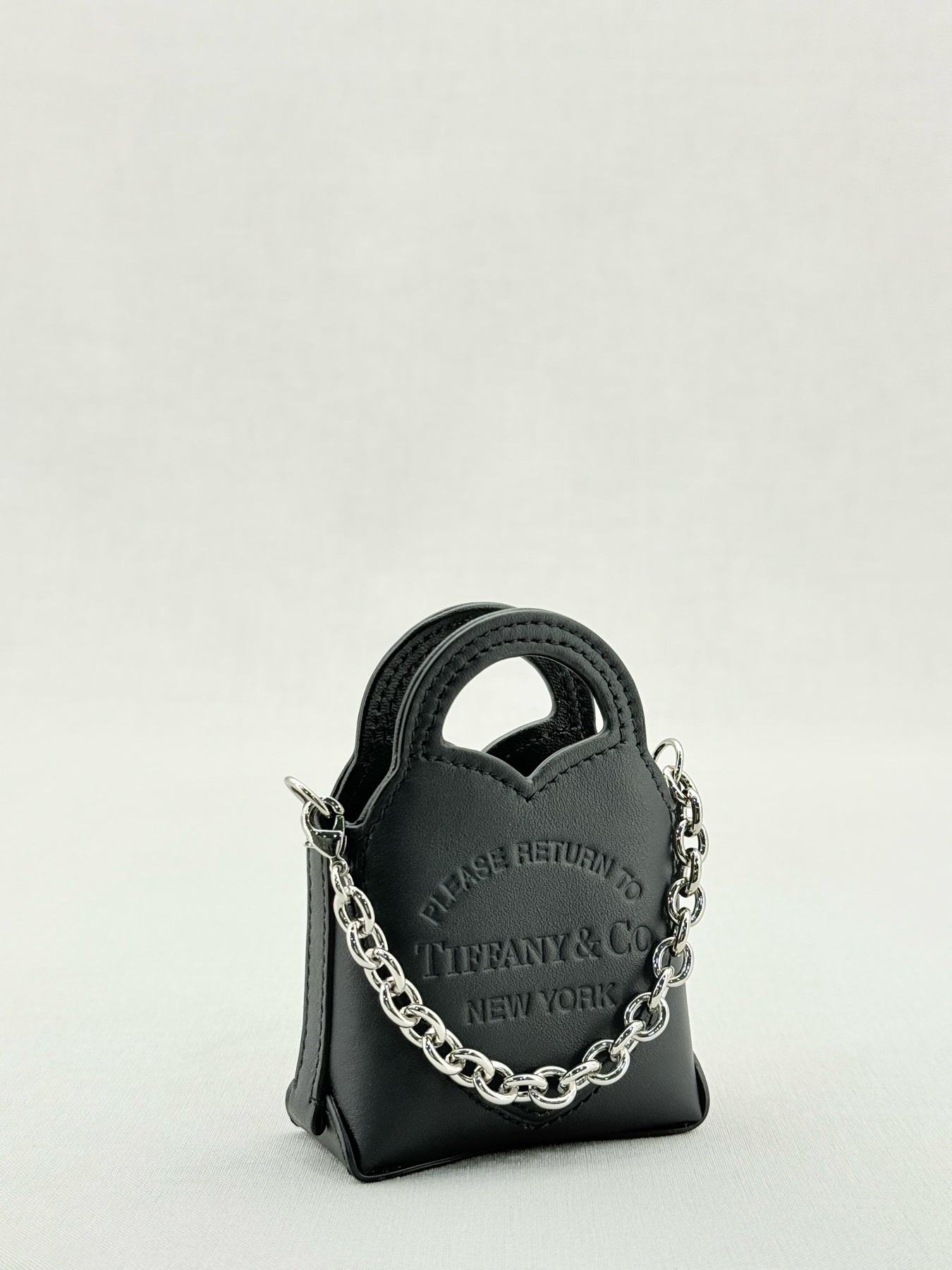 TIFFANY & CO Return To Tiffany Black Bag Charm