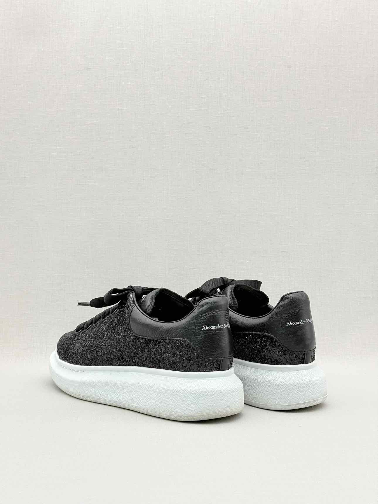 ALEXANDER MCQUEEN Oversized Black Size EU 39 Sneakers