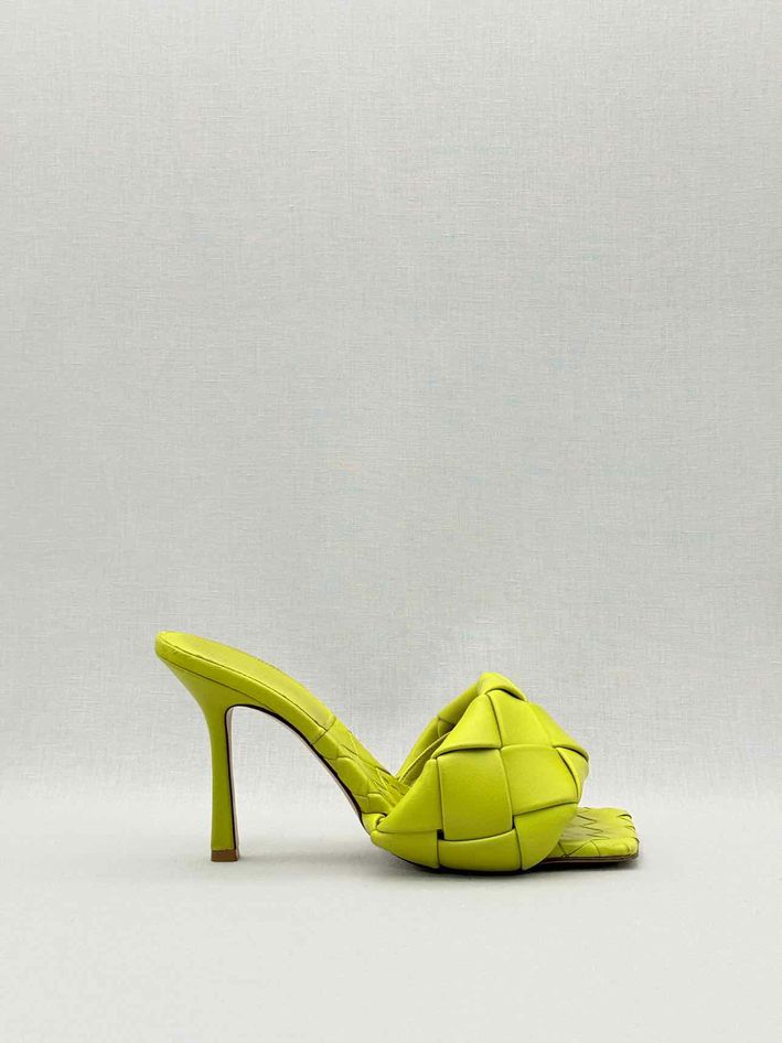 BOTTEGA VENETA Lido Yellow Woven Size EU 38 Mules