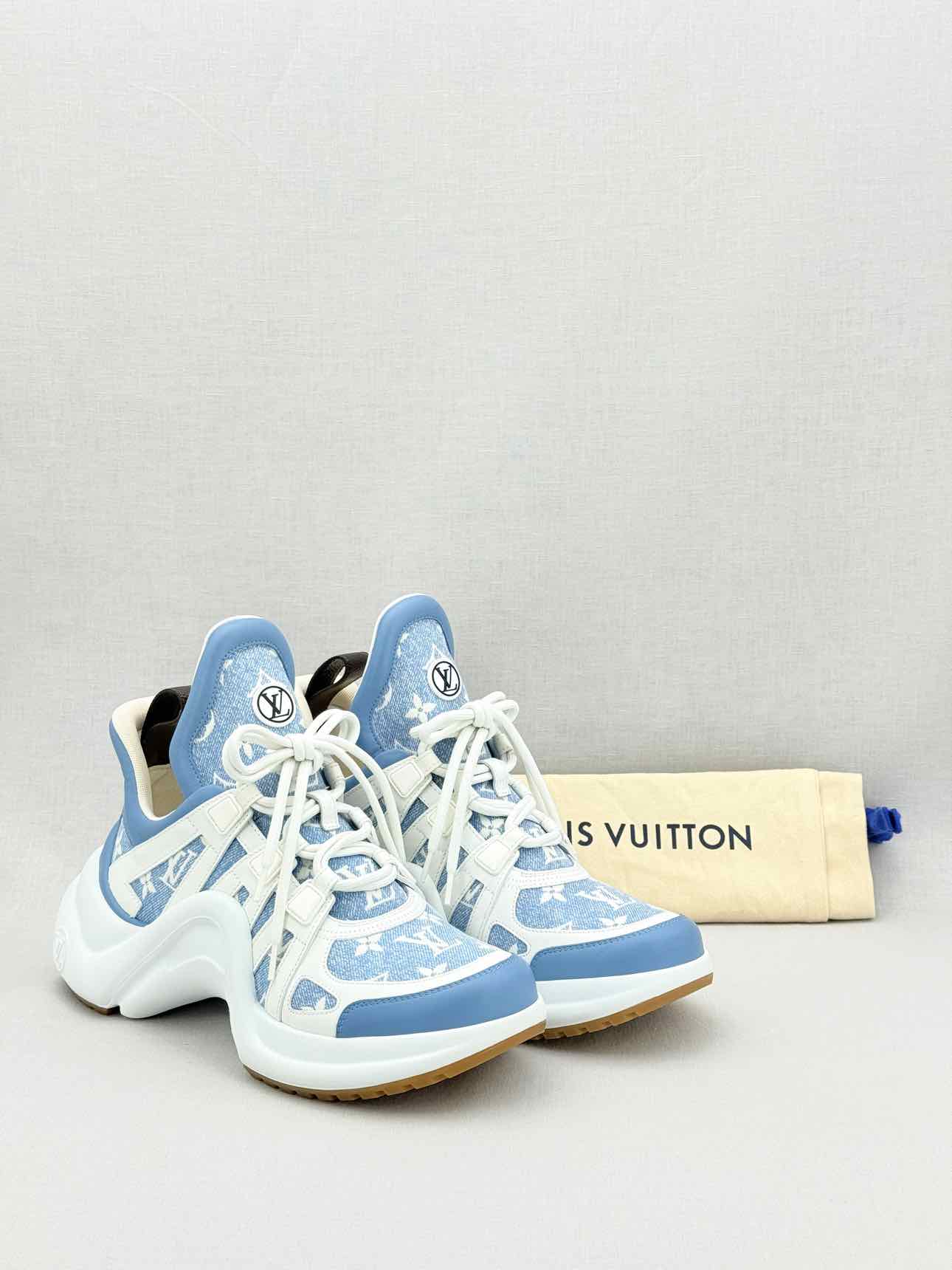 LOUIS VUITTON White & Blue Monogram Size EU 40 Sneakers