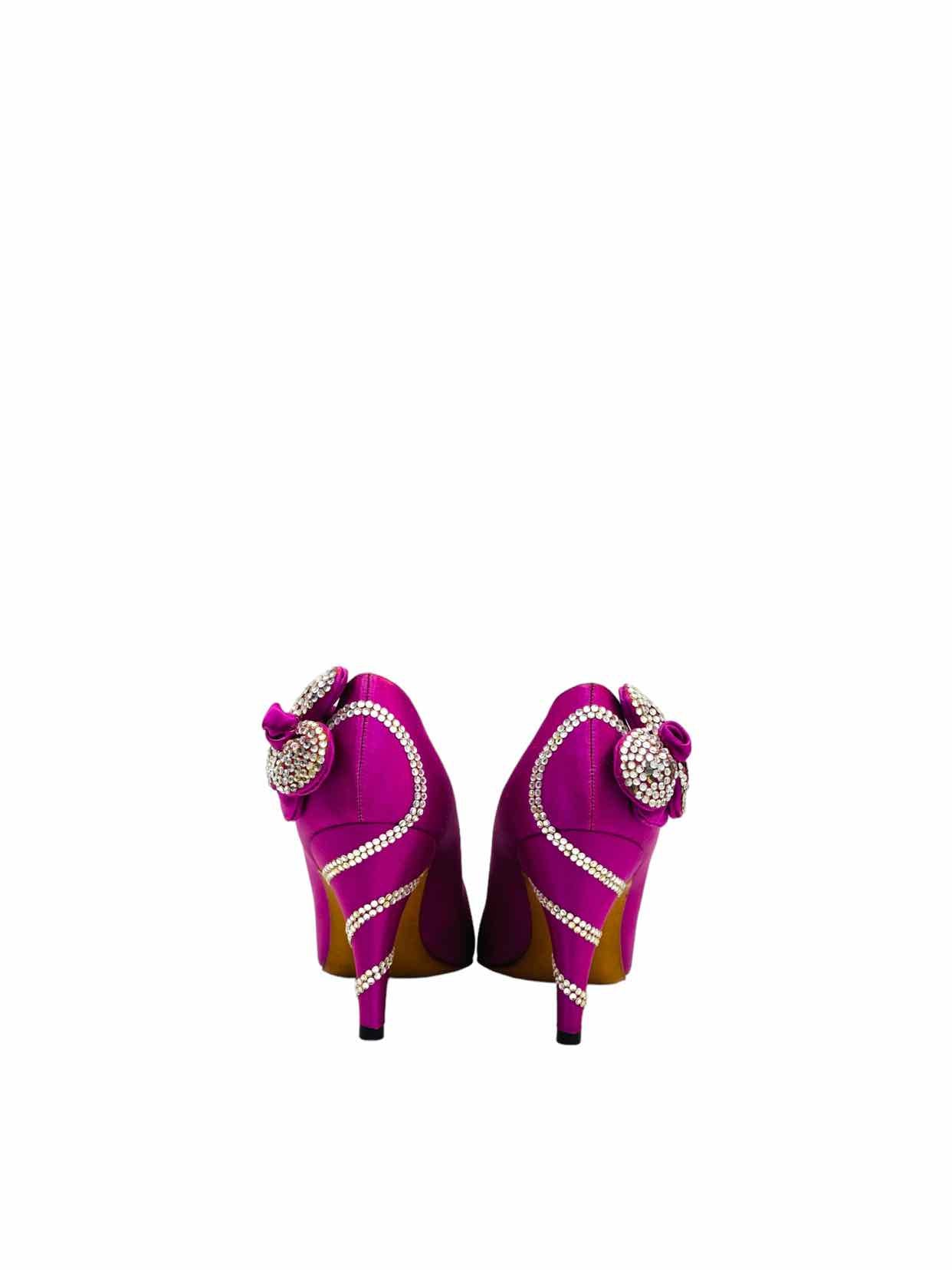 RAYNE Vintage Fuchsia Pumps