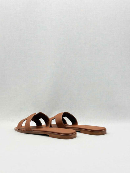HERMES ORAN Gold Size EU 37.5 Sandals