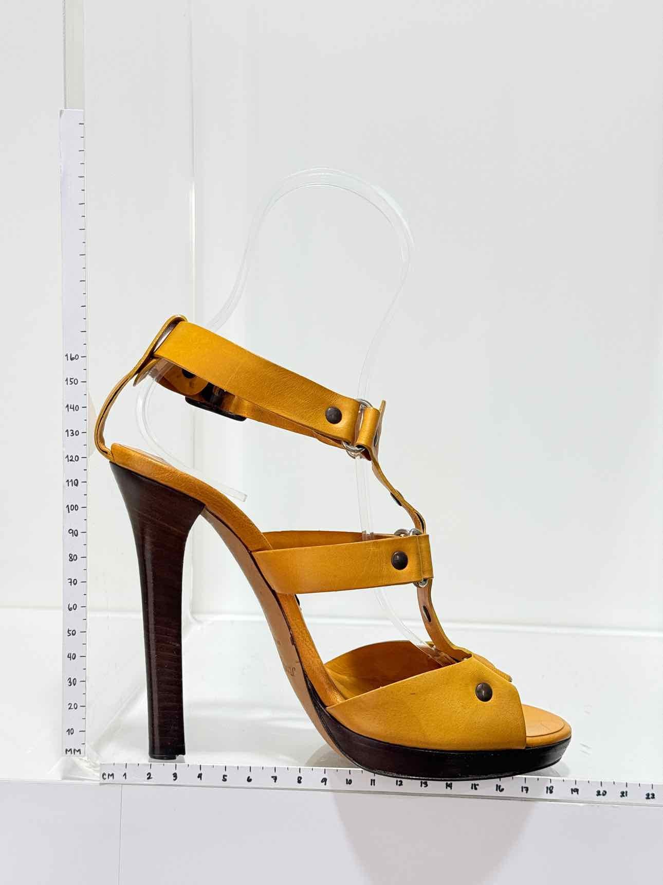 JIMMY CHOO Mustard Size EU 37 Heeled Sandals
