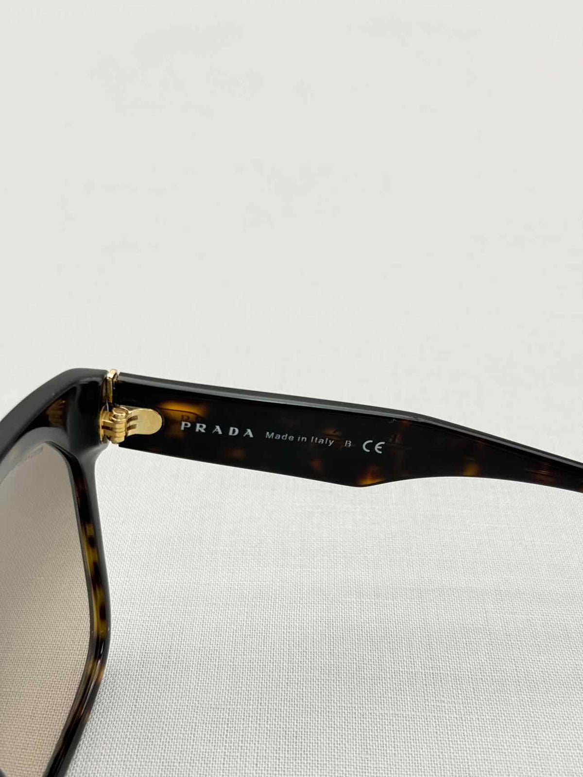 PRADA Tortoise Brown Sunglasses