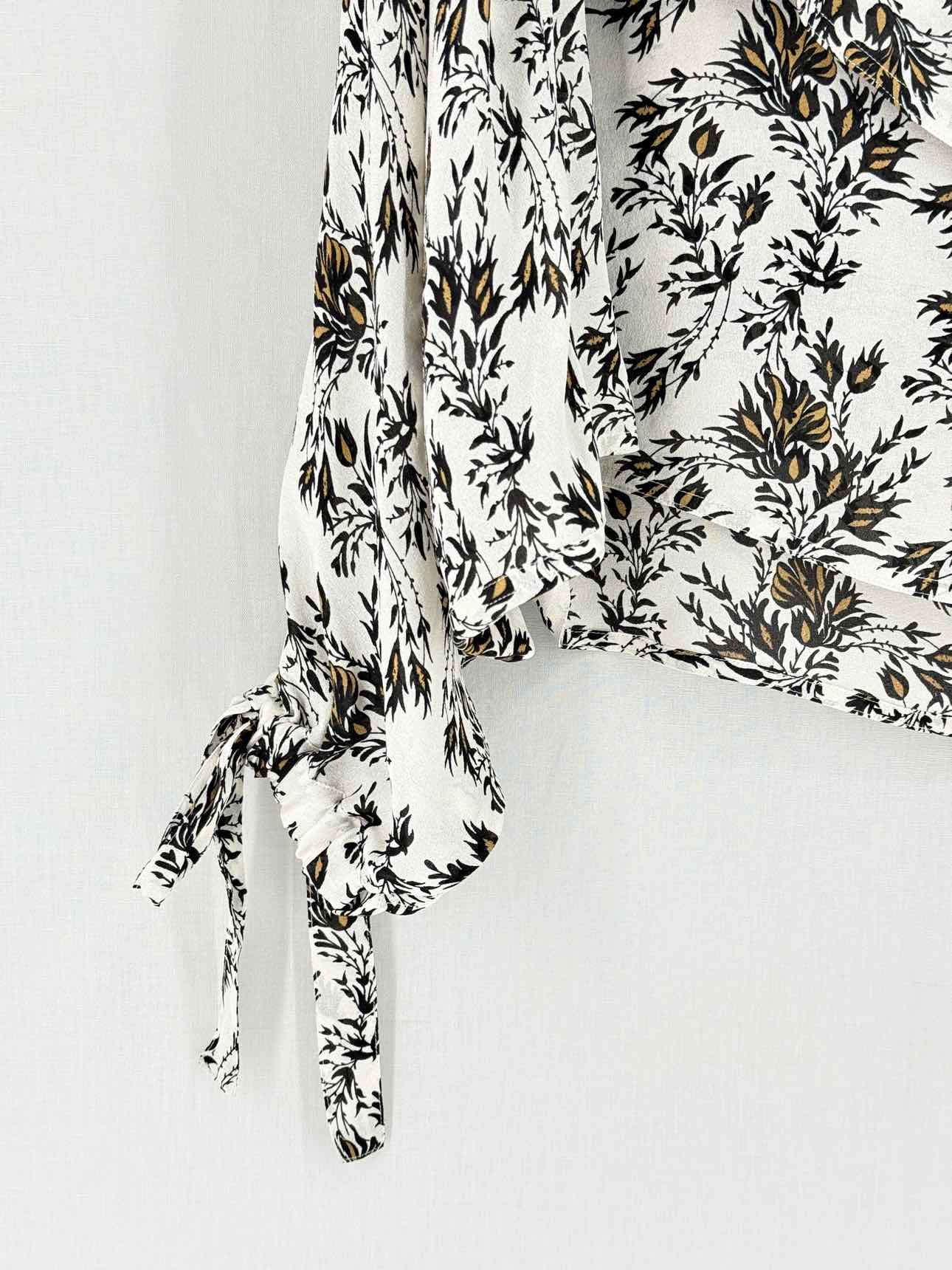 ROBERT RODRIGUEZ Black & White Print Size Medium Top
