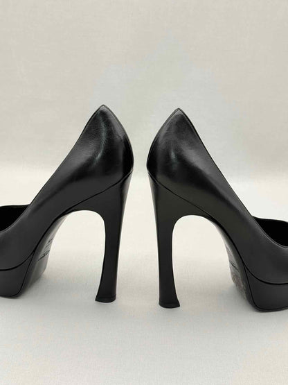YVES SAINT LAURENT Black Size EU 39.5 Pumps