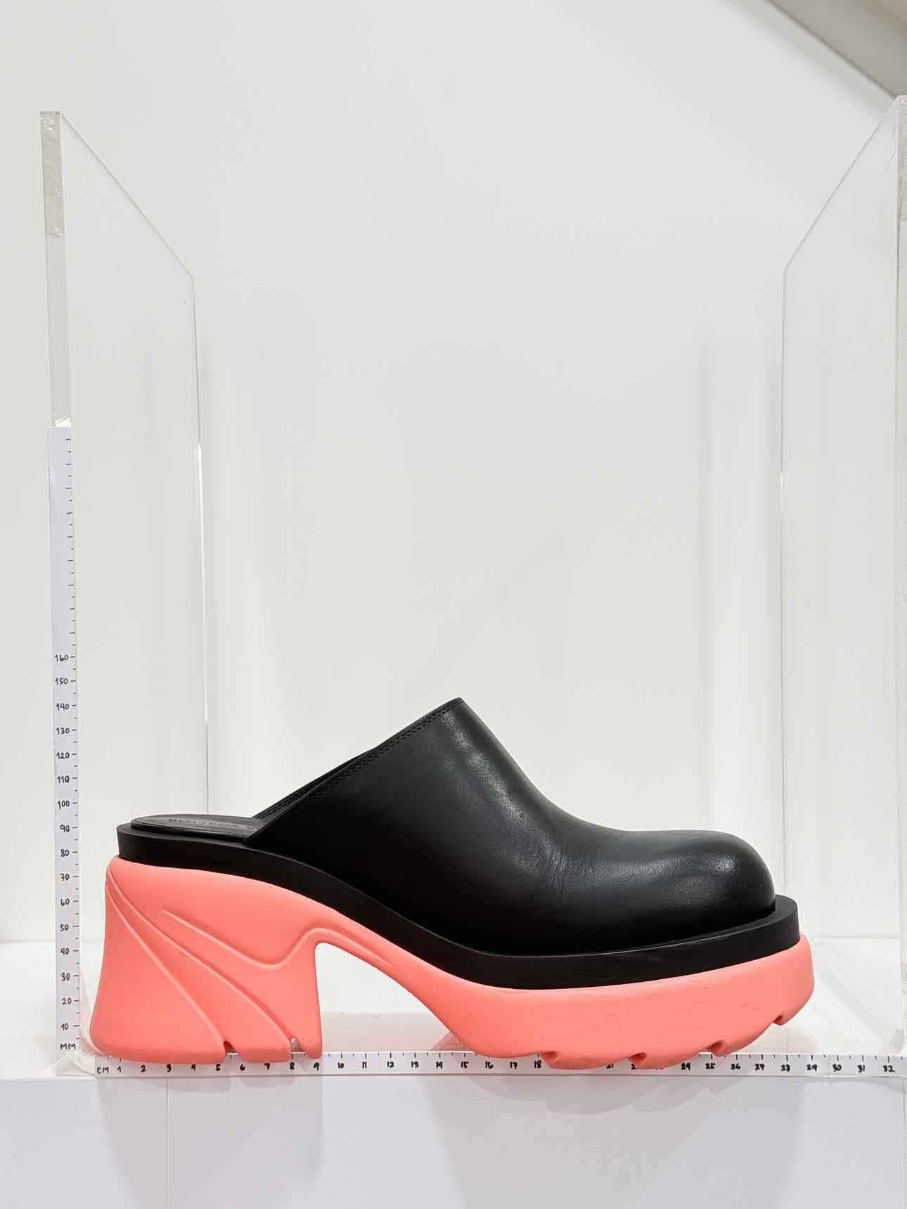 BOTTEGA VENETA Black & Peach Size EU 38.5 Mules