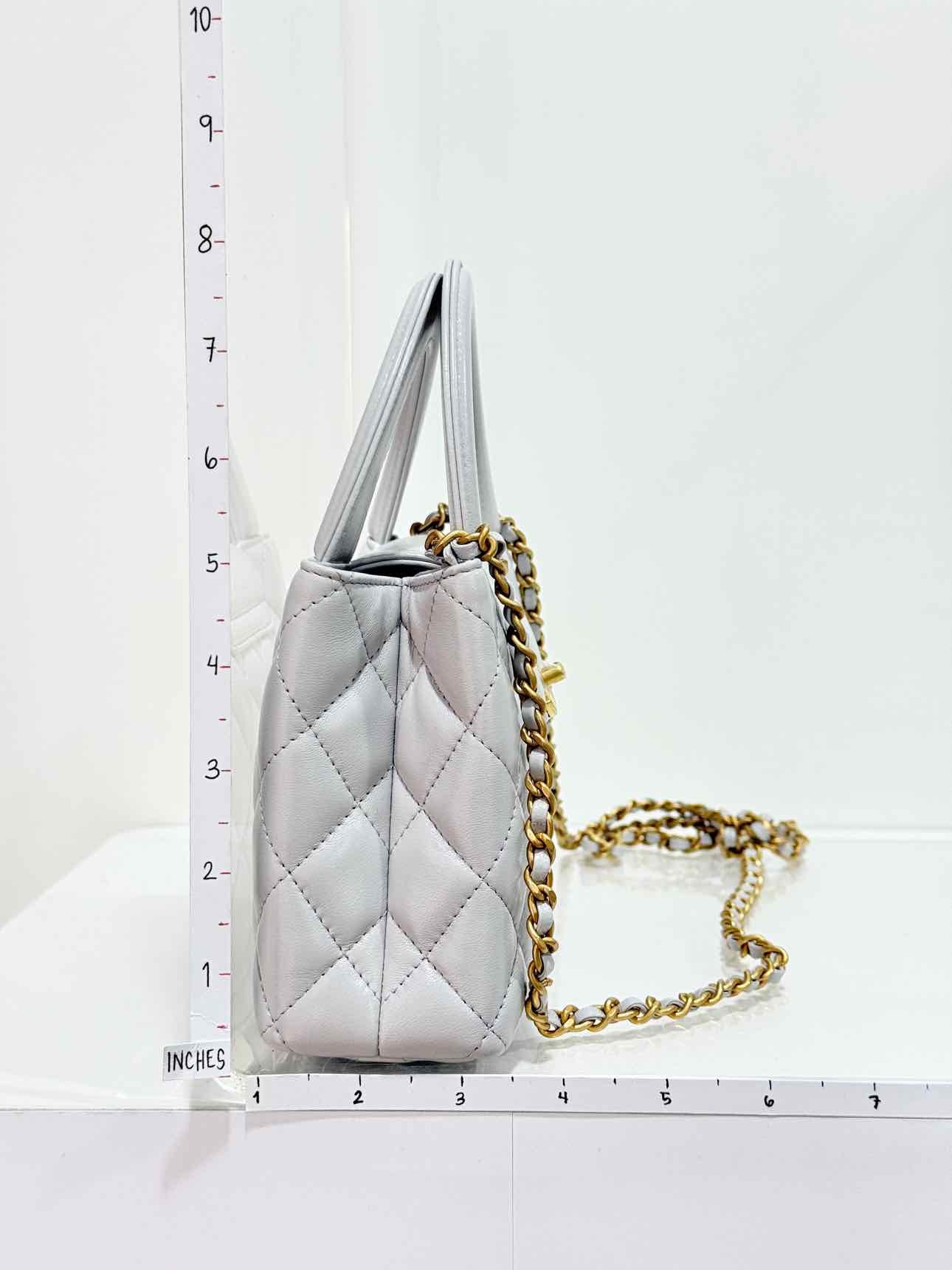 CHANEL Kelly Grey Quilted Top Handle