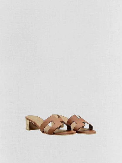 HERMES Oasis Gold Size EU 36 Heeled Sandals