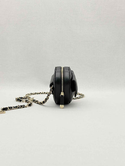 CHANEL CC in Love Heart Black Quilted Belt Bag