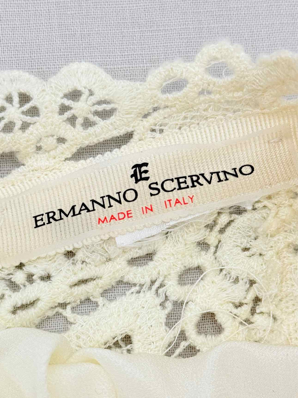 ERMANNO SCERVINO Cream Lace Size US 2 Knee Length Skirt