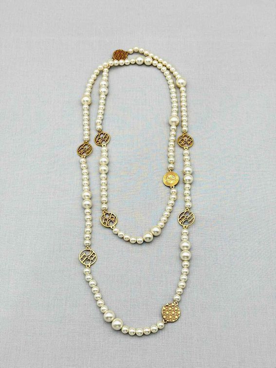 CAROLINA HERRERA Fashion Necklace