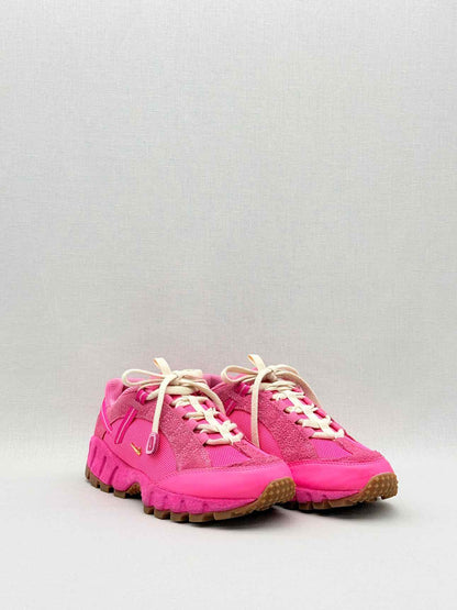 NIKE Air Humara LX Pink Size EU 36.5 Sneakers