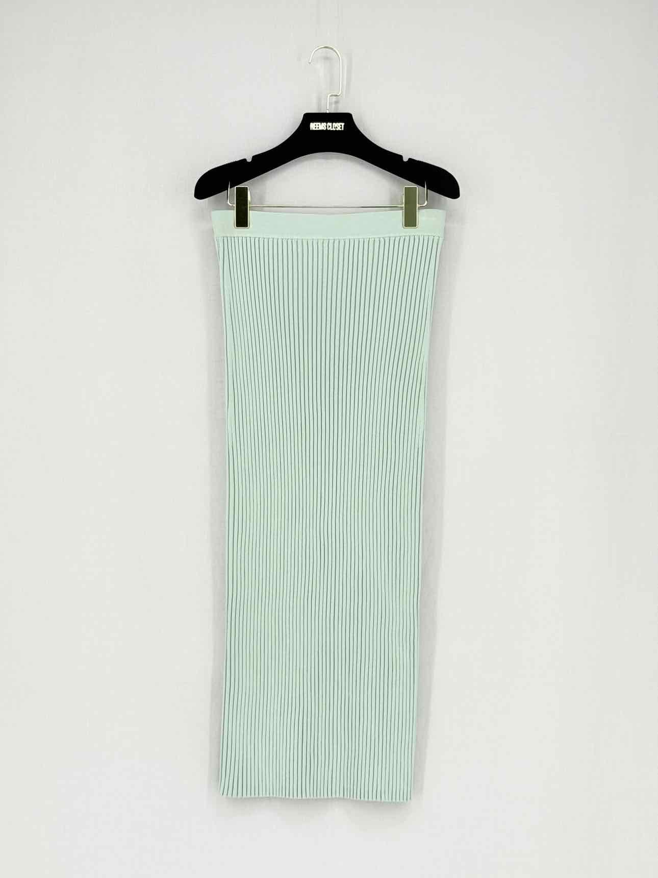 CAPSULE Green Size Large Midi Skirt