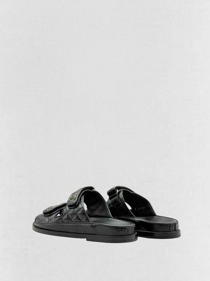 CHANEL Dad Black Quilted Size EU 39 Sandals