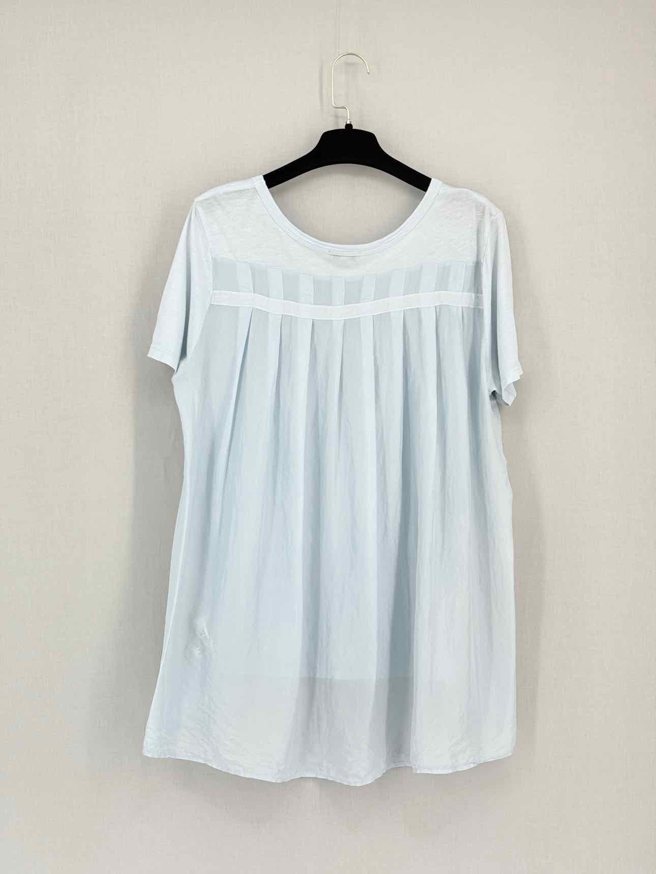 CLU Light Blue Pleated Size Medium Top