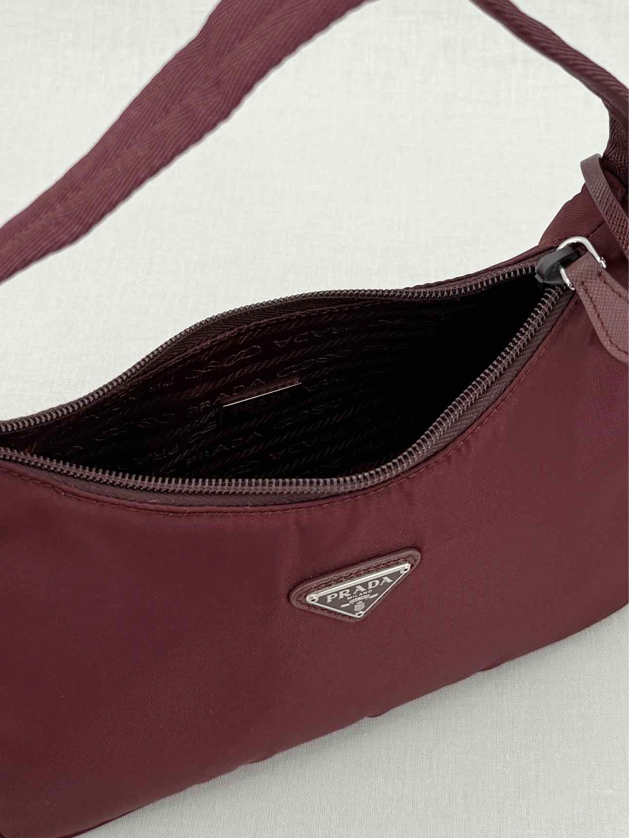 PRADA Re-Edition 2000 Burgundy Shoulder Bag