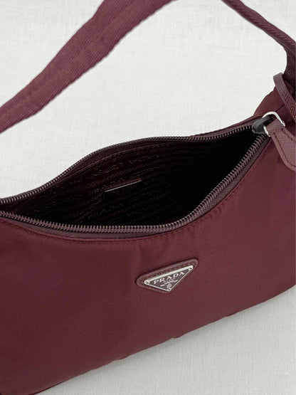 PRADA Re-Edition 2000 Burgundy Shoulder Bag