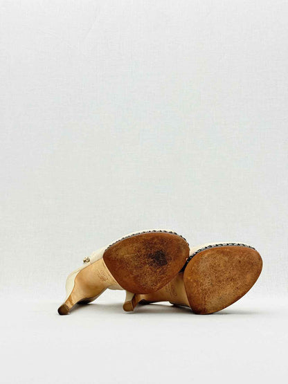 CHANEL Beige Size EU 38 Slingbacks