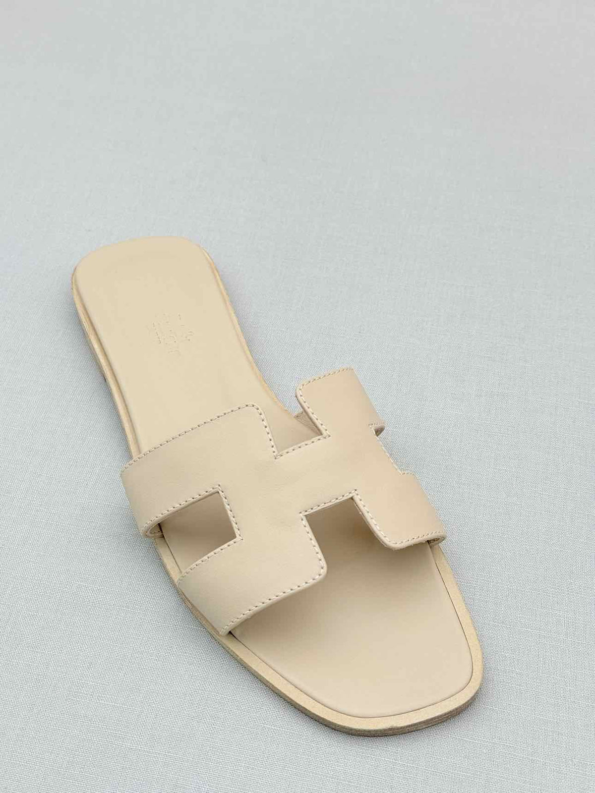 HERMES ORAN Beige Mastic Size EU 38 Sandals