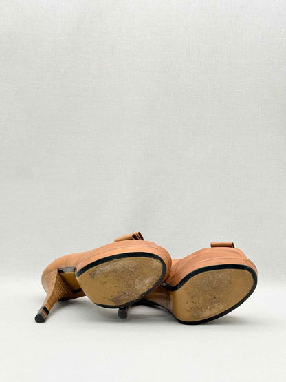 FENDI Peep Toe Tan Size EU 38 Pumps