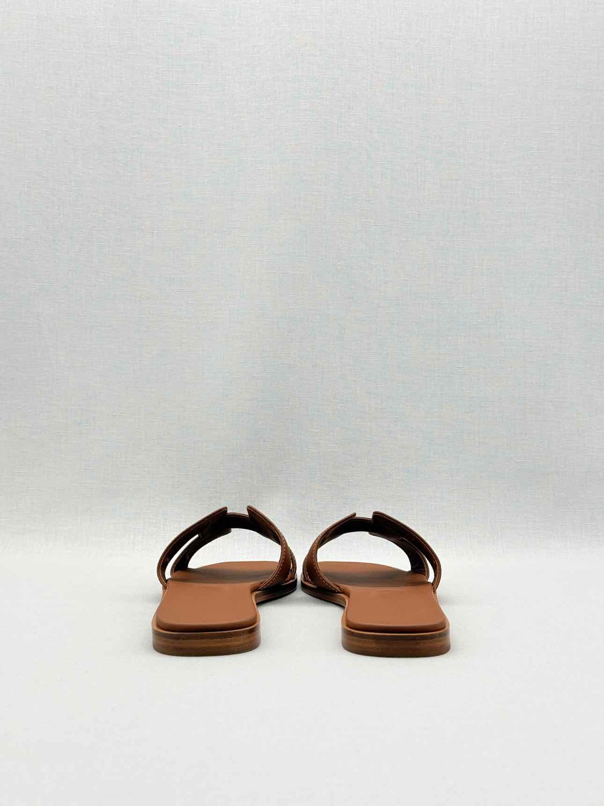 HERMES ORAN Gold Size EU 37.5 Sandals