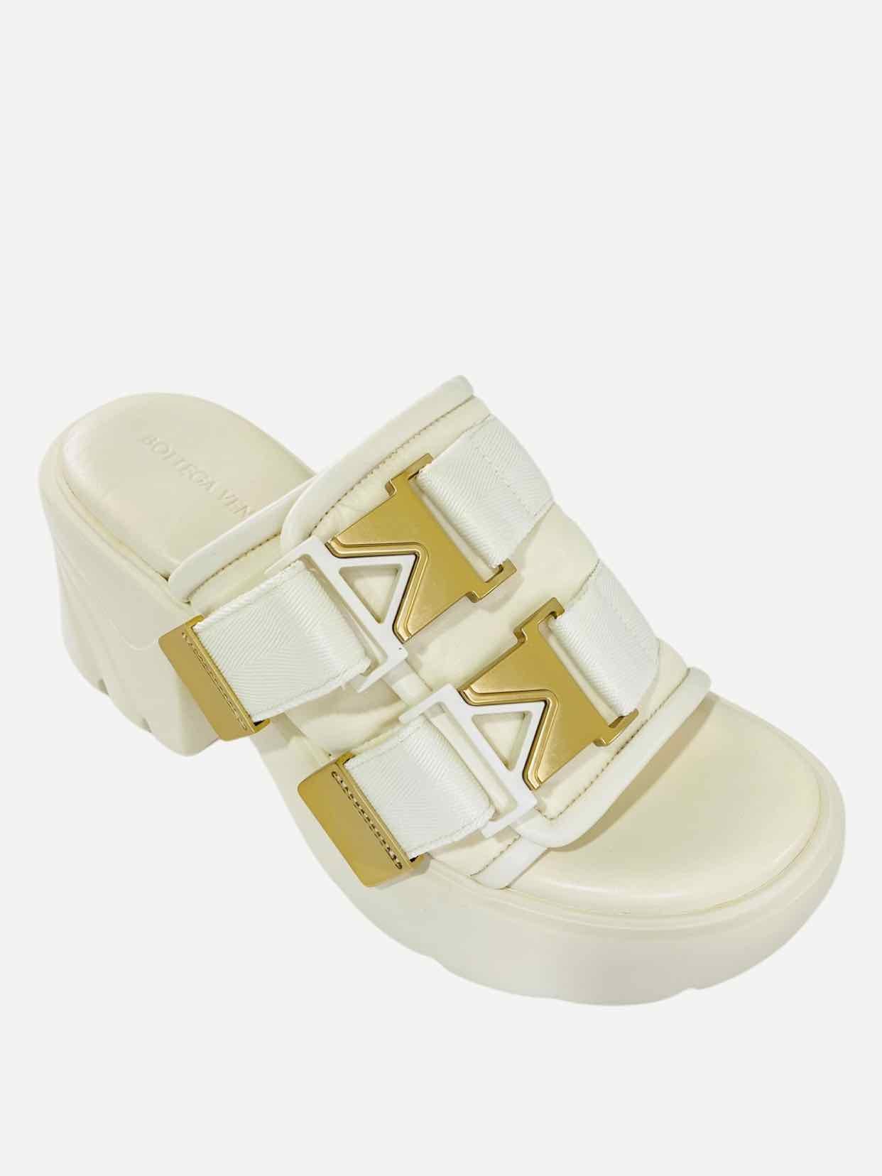 BOTTEGA VENETA Flash Buckle Off-white Size EU 39 Mules