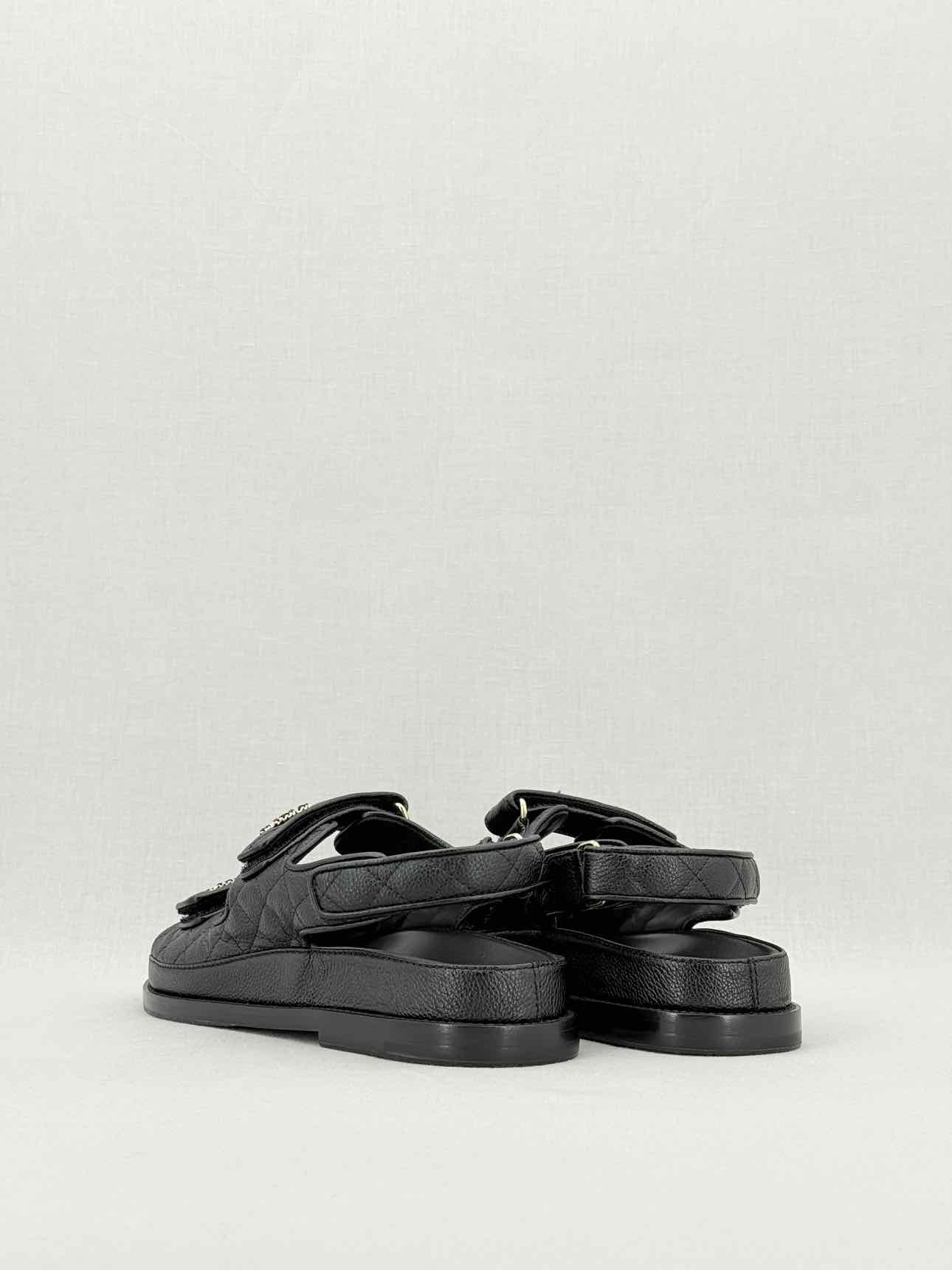 CHANEL Dad Black Quilted Size EU 39 Sandals