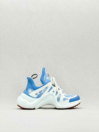 LOUIS VUITTON White & Blue Monogram Size EU 40 Sneakers