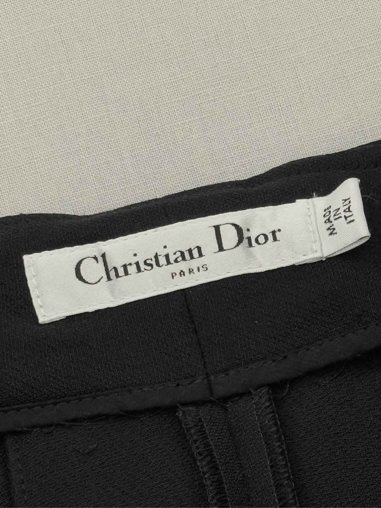 CHRISTIAN DIOR Black Pleated Size US 6 Shorts
