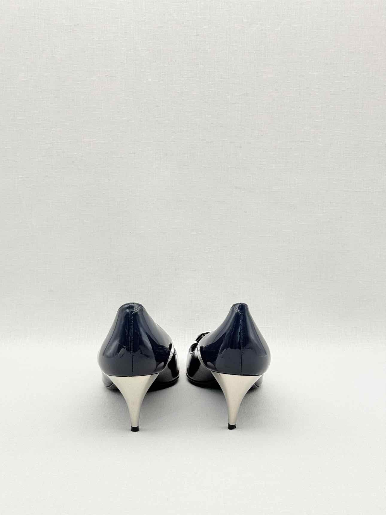ROGER VIVIER Sexy Choc Navy Blue Size EU 38.5 Pumps