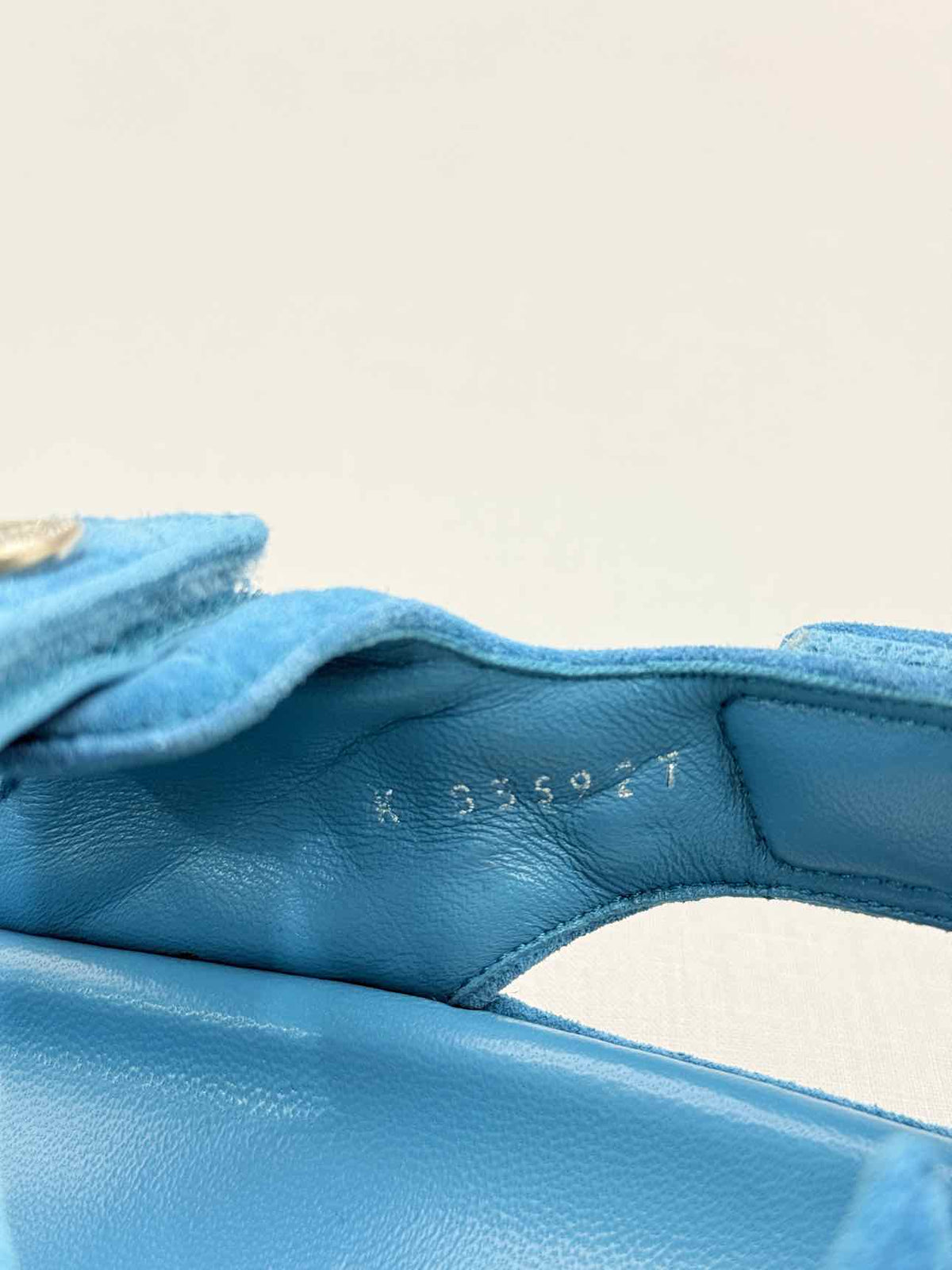 CHANEL Dad Blue Quilted Size EU 39 Sandals