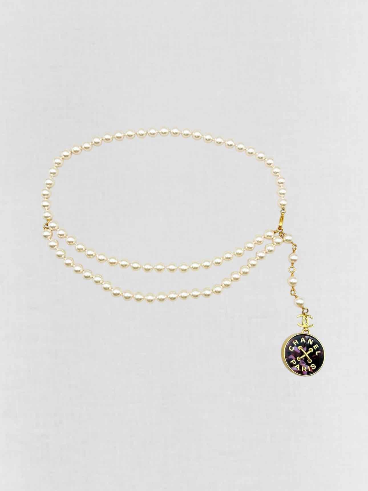 CHANEL White Faux Pearl Belt