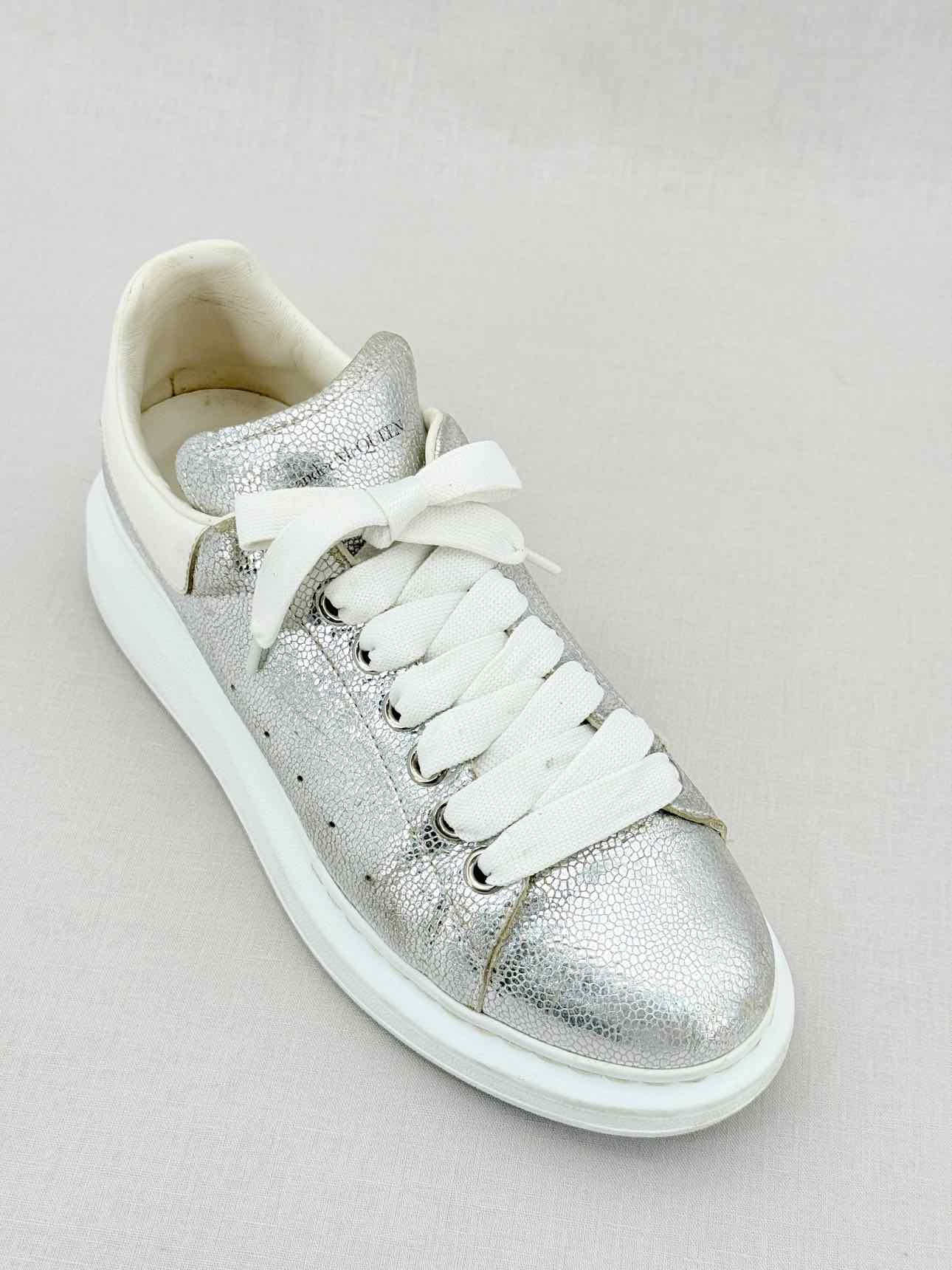 ALEXANDER MCQUEEN Metallic Silver Size EU 40 Sneakers