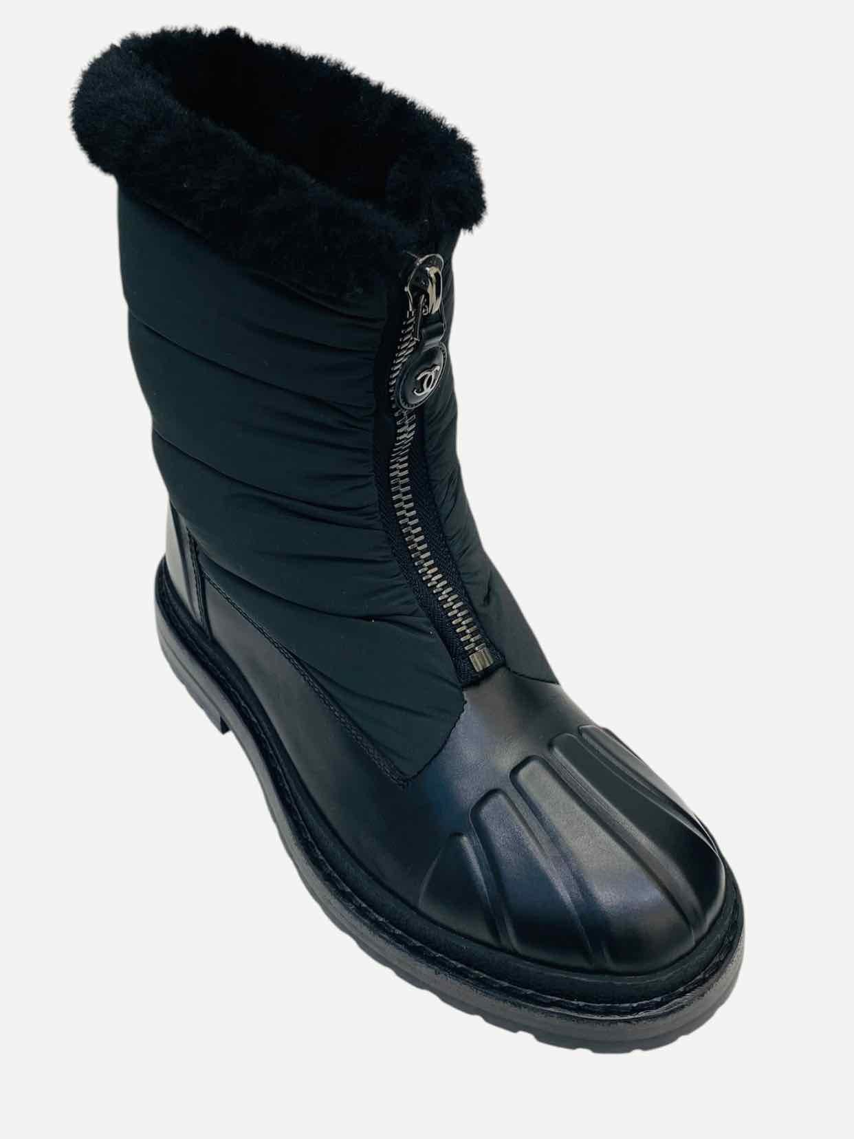 CHANEL Shearling Black Ankle Boots