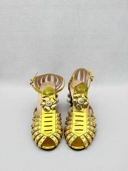 GUCCI Kendell Gold Size EU 38 Heeled Sandals