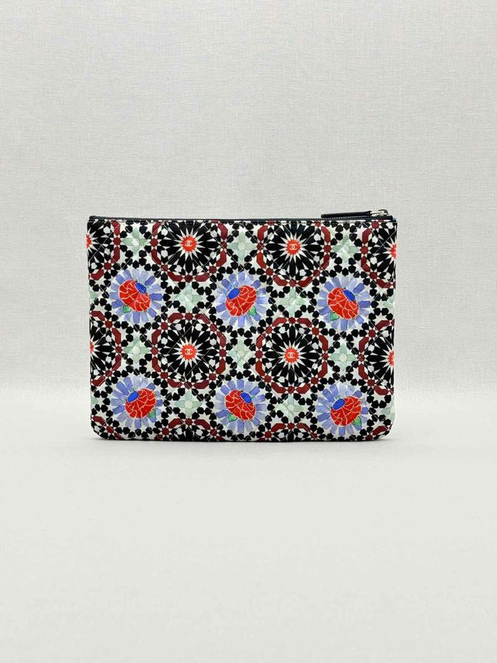 CHANEL White Multicolor Floral Print Pouch