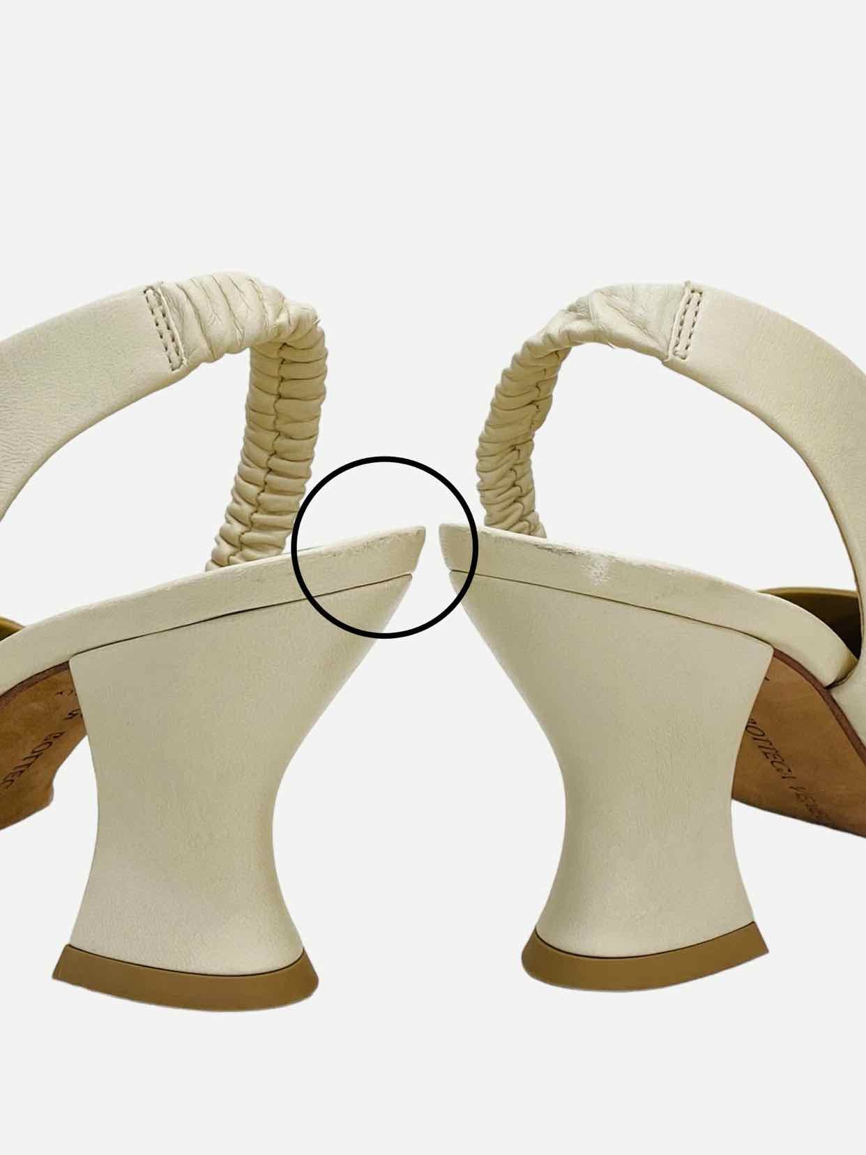 BOTTEGA VENETA D'Orsay Beige Size EU 35 Slingbacks