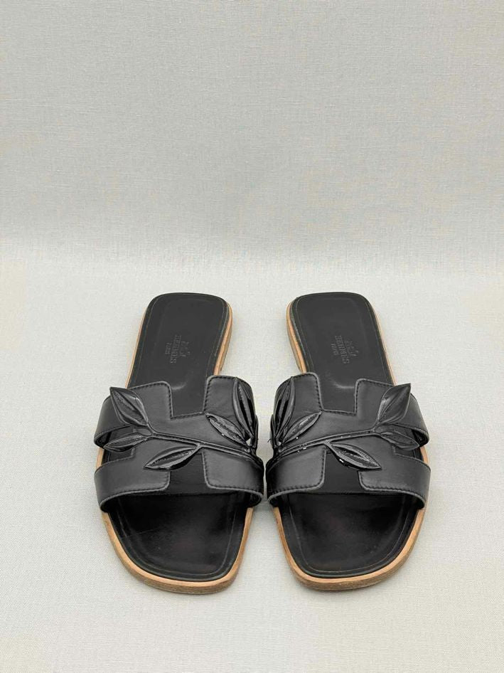 HERMES ORAN Black Size EU 40 Flats